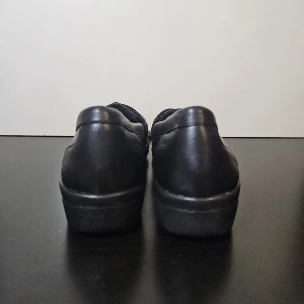 Clarks Black Cheyn Marie Loafer Womens Size 7 Soft Cushion Y2K Office Career
